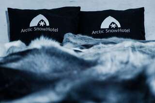 Отель Arctic SnowHotel & Glass Igloos Синетта Двухместный номер SnowHotel с 1 кроватью-2